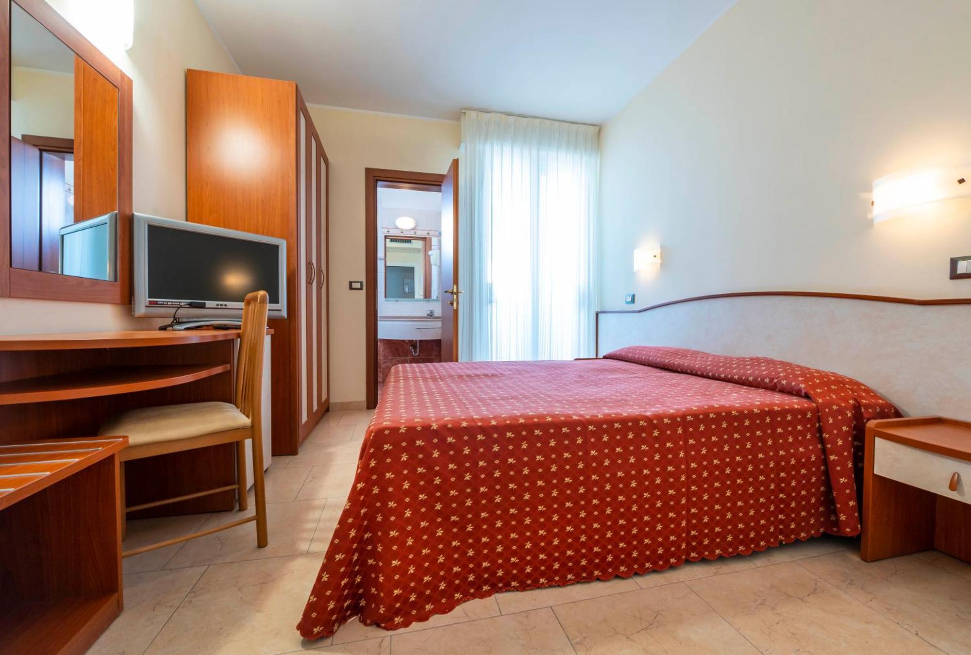 Hotel Harmony Rimini Esterno foto