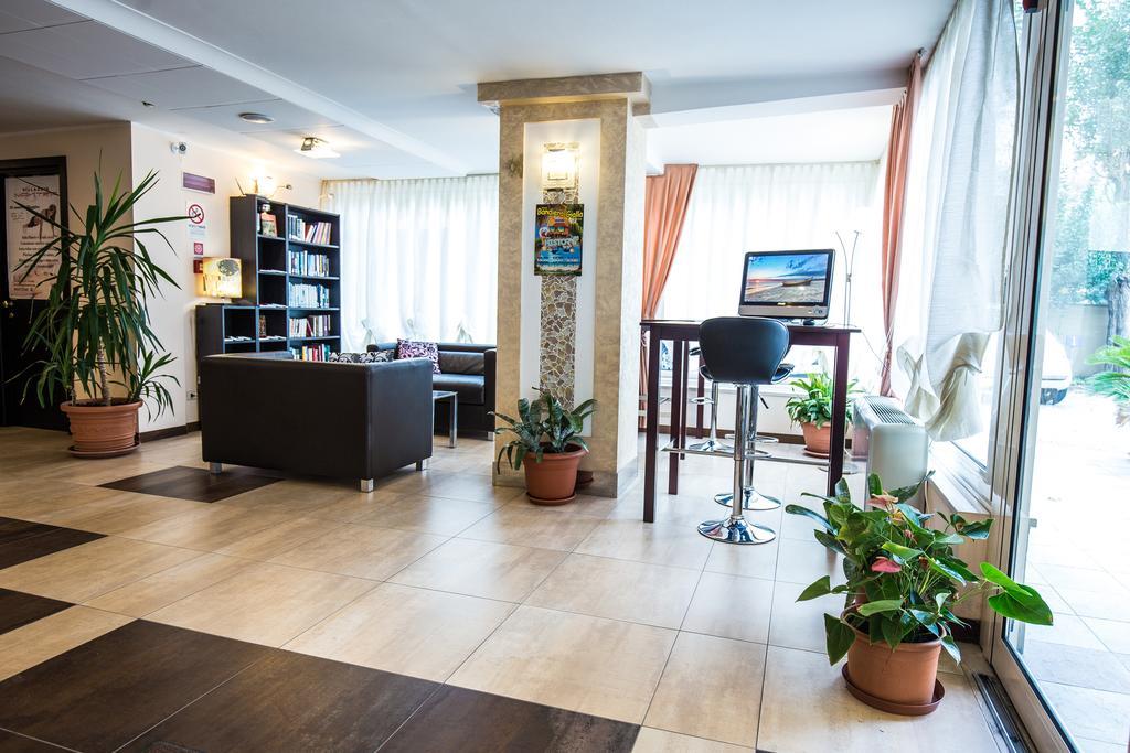 Hotel Harmony Rimini Esterno foto